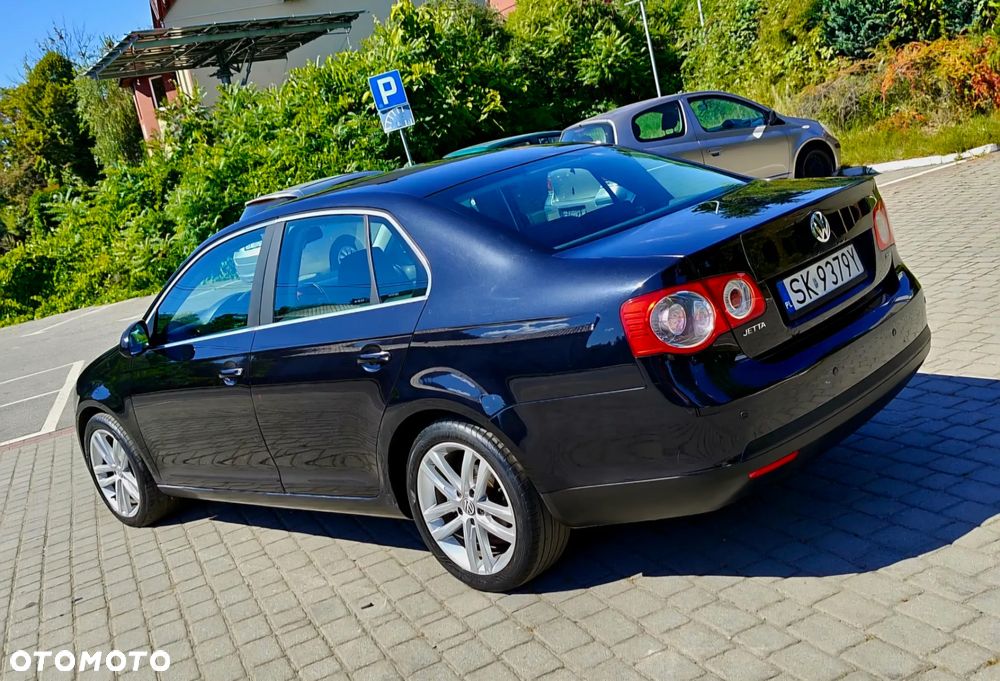 Volkswagen Jetta 1.9 TDI Comfortline - 9