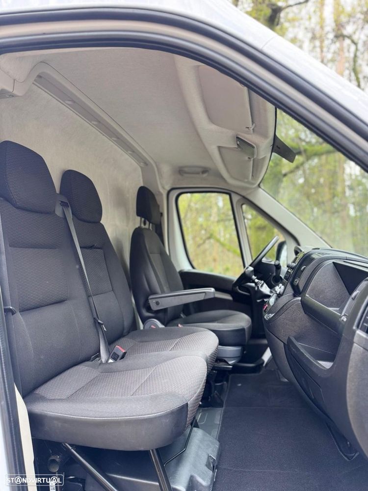 Peugeot Boxer 2.2 BlueHDi 435 L4H3 Premium - 12