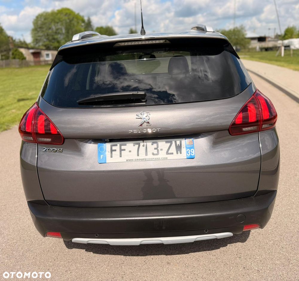 Peugeot 2008 1.2 Pure Tech Style S&S EAT6 - 5