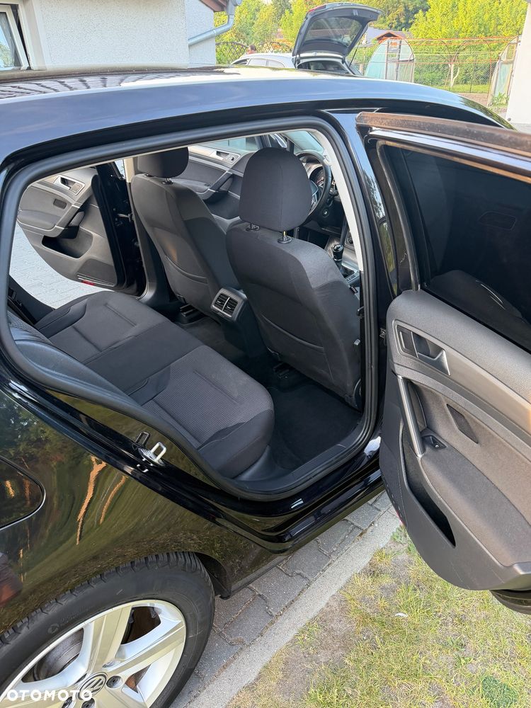 Volkswagen Golf - 12