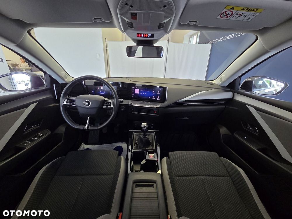 Opel Astra 1.2 T Edition S&S - 11