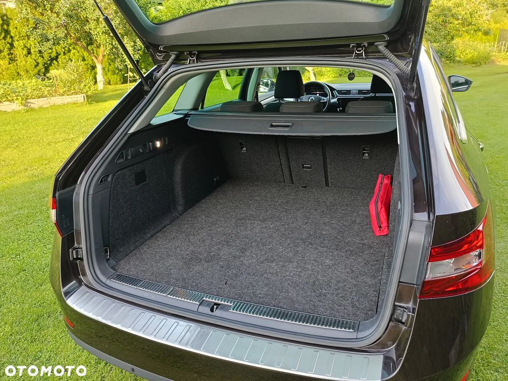 Skoda Superb 1.4 TSI Plug-In Hybrid Sportline DSG - 21