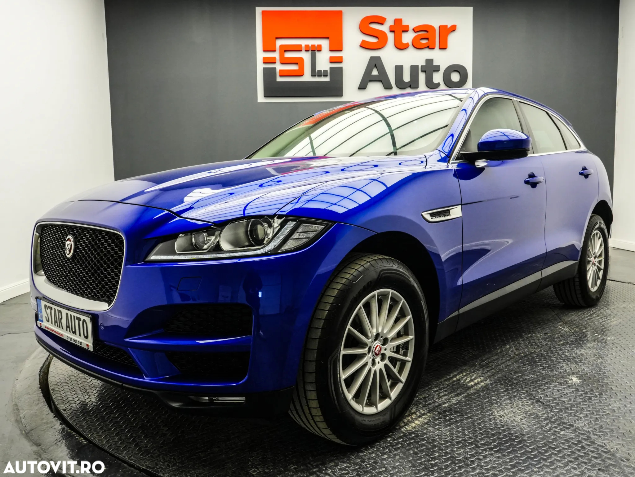 Jaguar F-Pace 25d AWD Pure - 2
