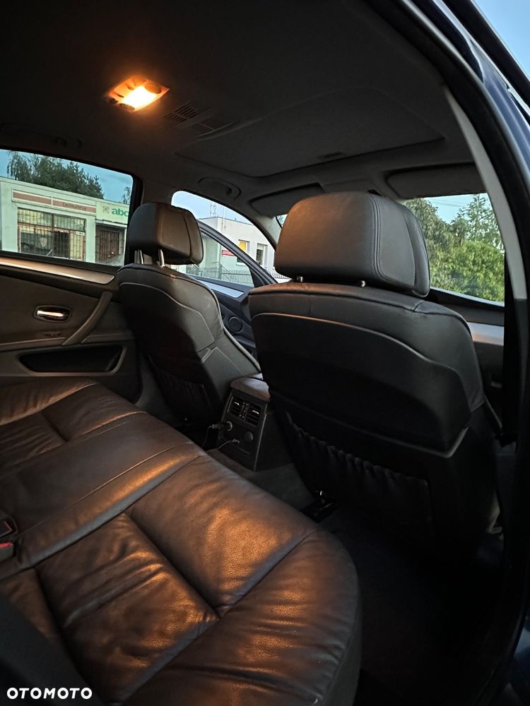BMW Seria 5 520d - 30