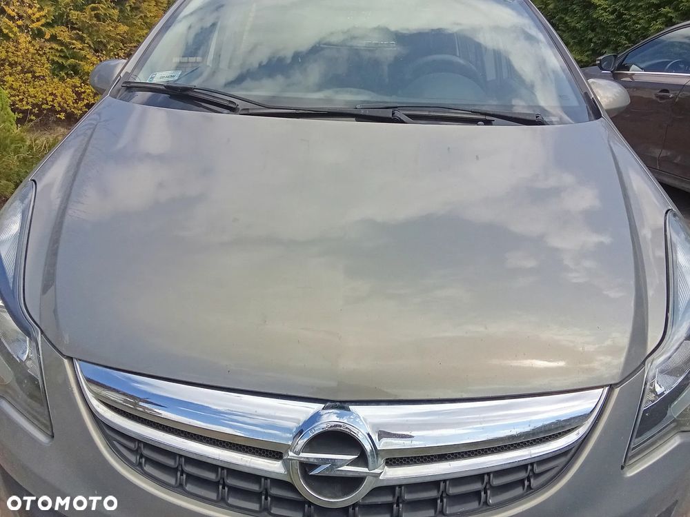 Opel Corsa 1.2 16V Essentia - 2