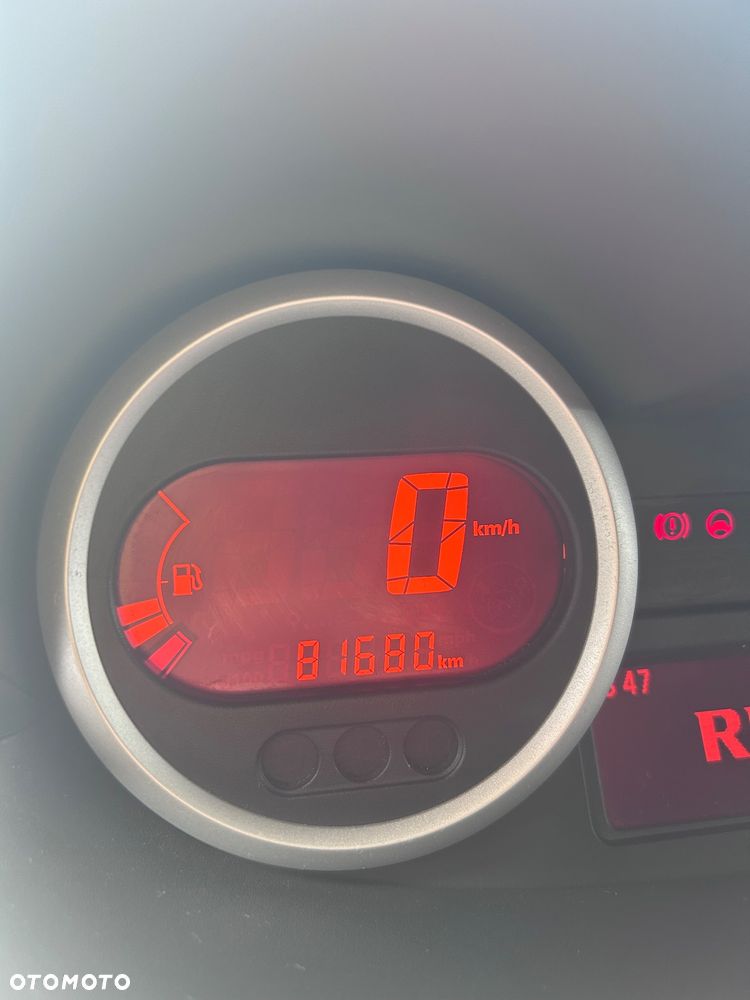 Renault Twingo 1.2i 16V Expression - 11