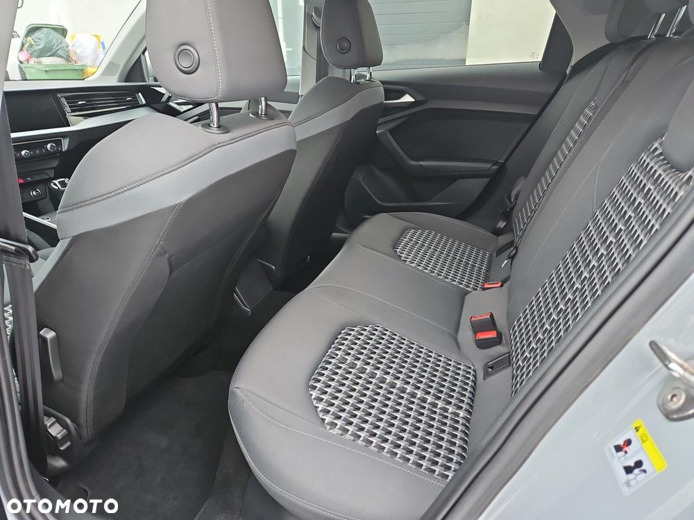 Audi A1 Sportback 35 TFSI S-Line S tronic - 11