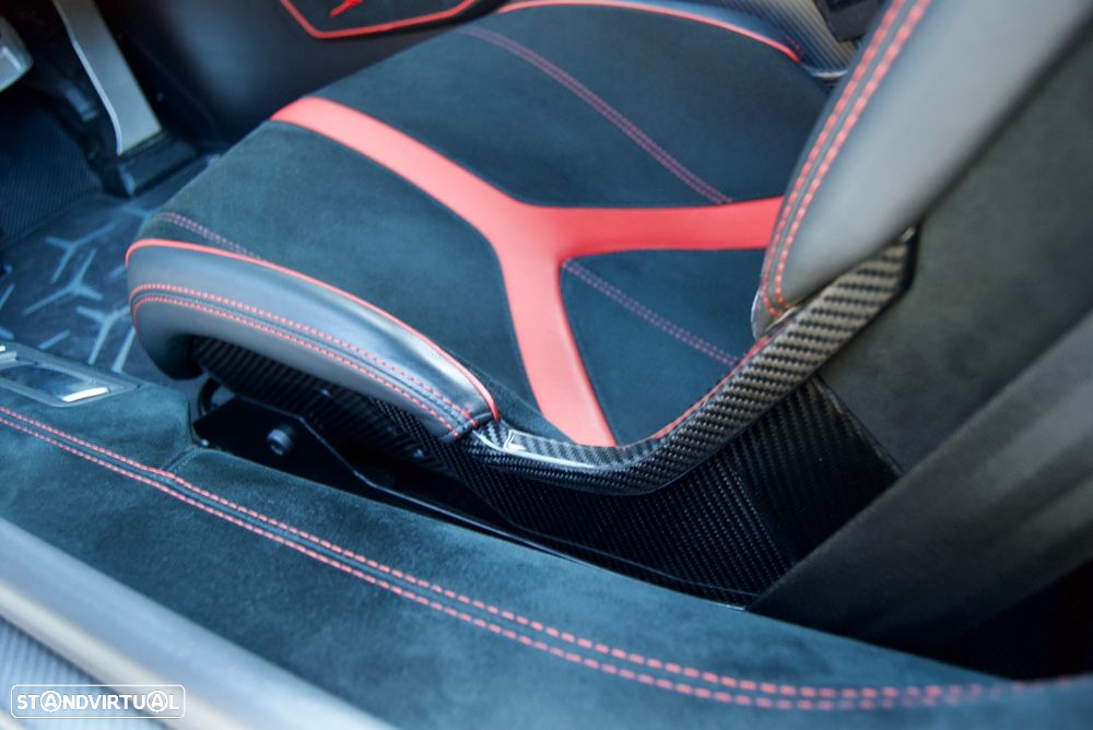 Lamborghini Aventador 6.5 V12 LP750-4 SV - 26