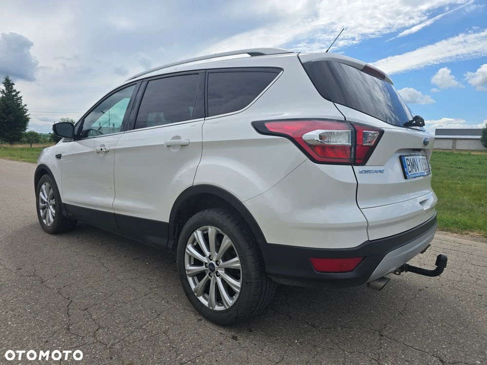 Ford Escape 2.0 EcoBoost AWD Titanium - 3