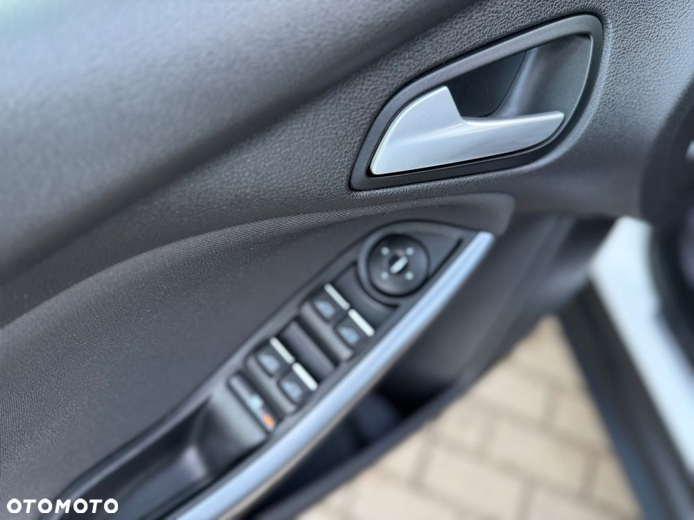 Ford Focus 1.6 TI-VCT Champions Edition - 22