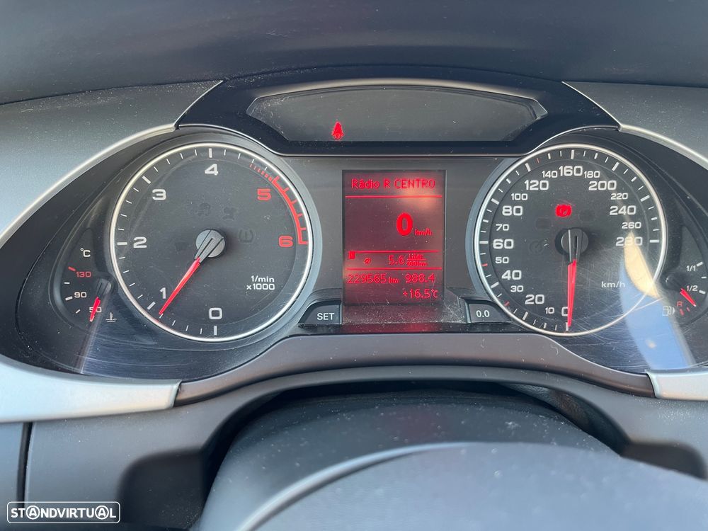Audi A4 Avant 2.0 TDI - 18