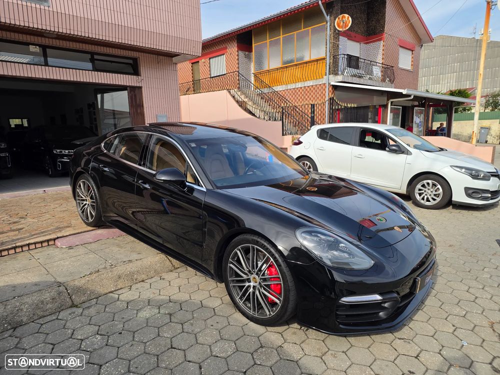 Porsche Panamera Turbo - 4