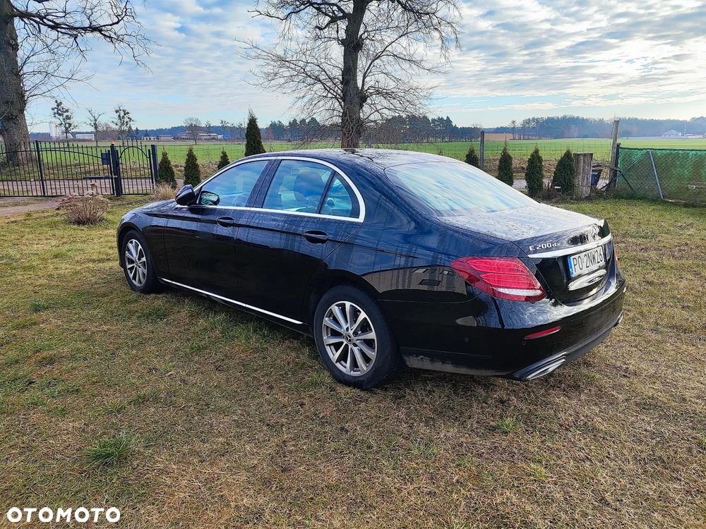 Mercedes-Benz Klasa E 200 d - 6