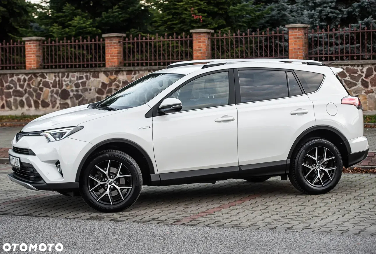 Toyota RAV4 - 7