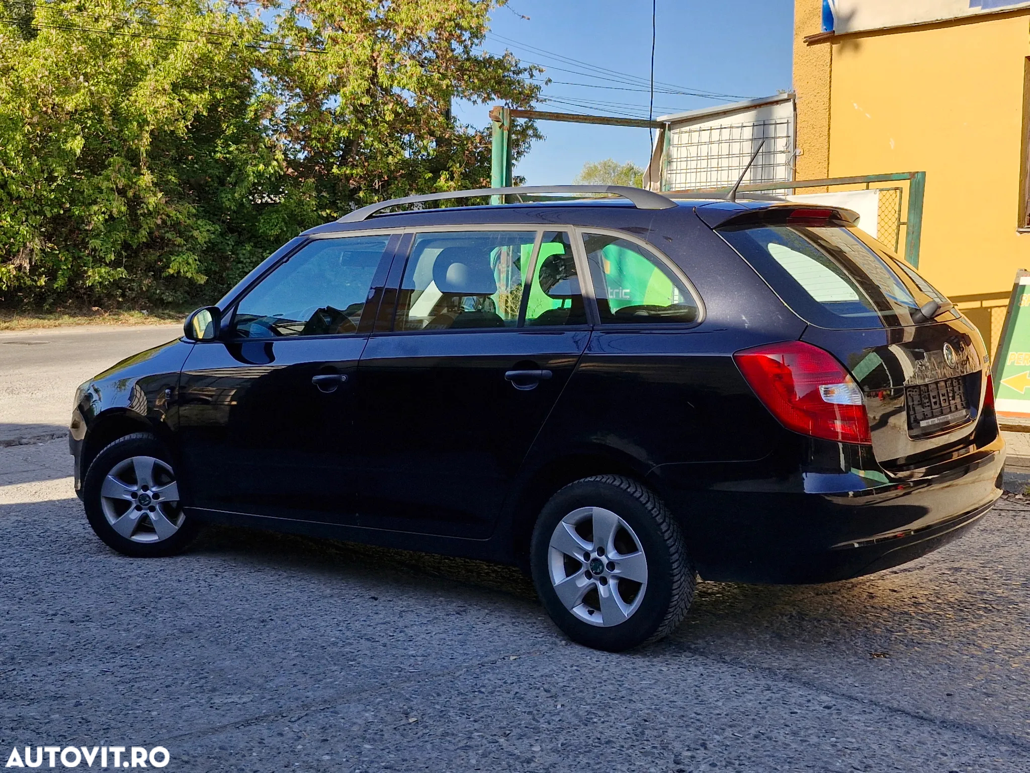 Skoda Fabia 1.2 TSI Ambiente - 3