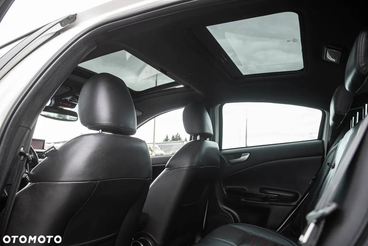 Alfa Romeo Giulietta 1750 TBi Quadrifoglio Verde - 31
