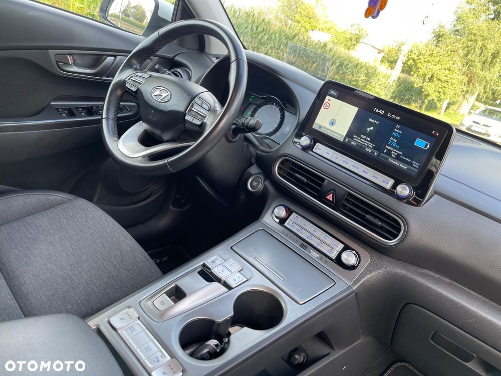 Hyundai Kona 64kWh Premium - 21