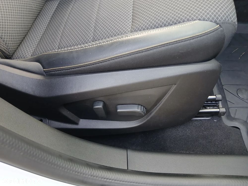 Renault Arkana 1.6 E-TECH Techno MMT - 30