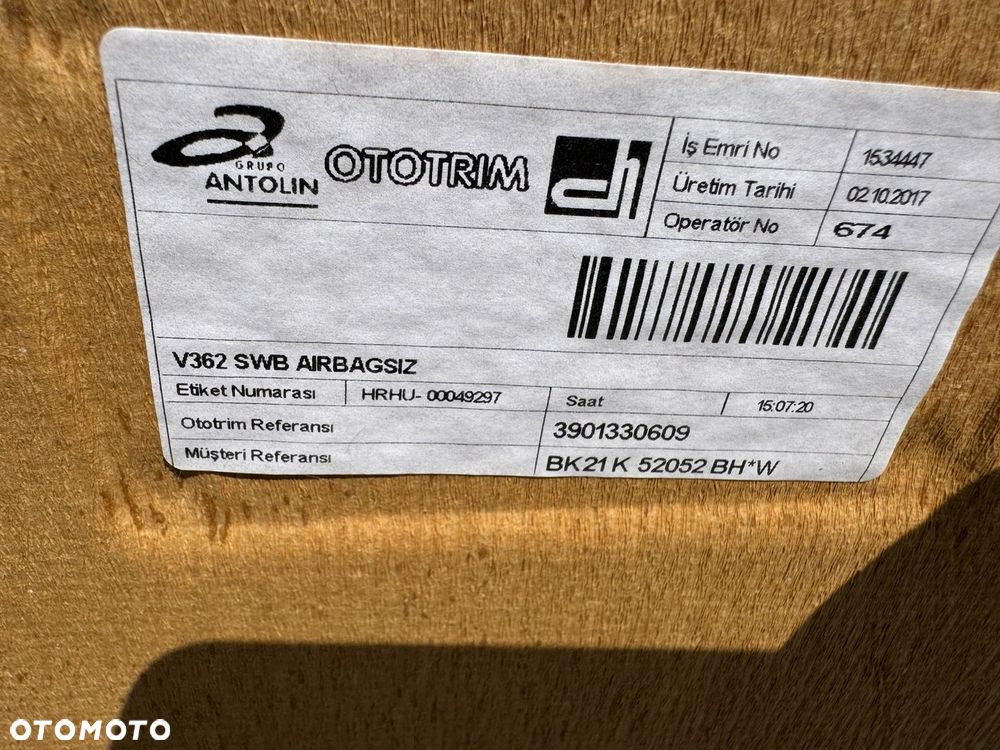 Podsufitka Ford Transit Custom osobowy 2017r L2 - 3