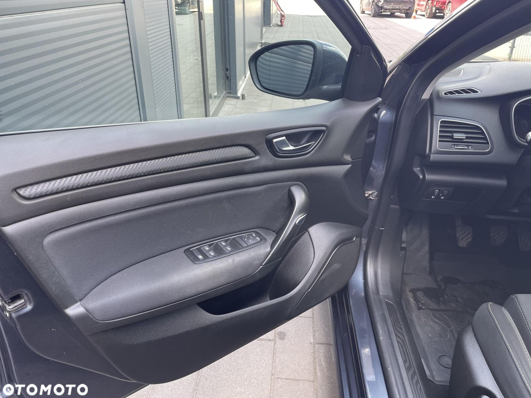 Renault Megane 1.3 TCe FAP Business - 10