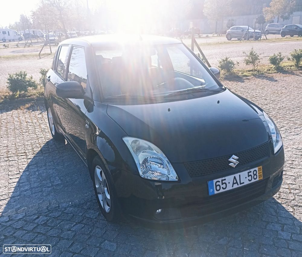 Suzuki Swift 1.3 DDiS GL - 8