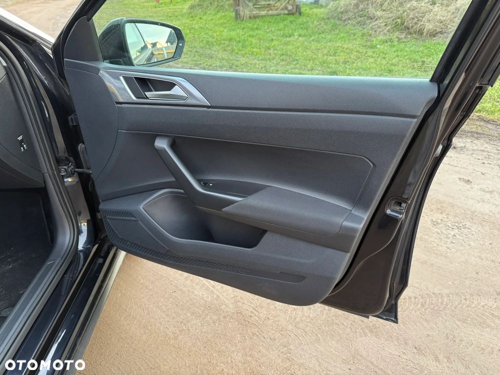 Volkswagen Polo 1.6 TDI SCR DSG Highline - 23