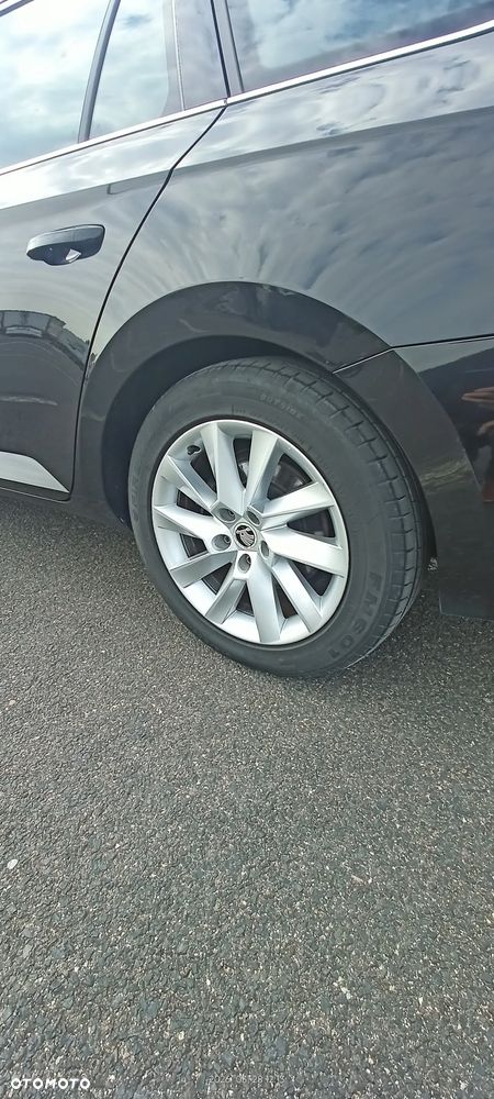 Skoda Superb 2.0 TDI Style DSG - 22