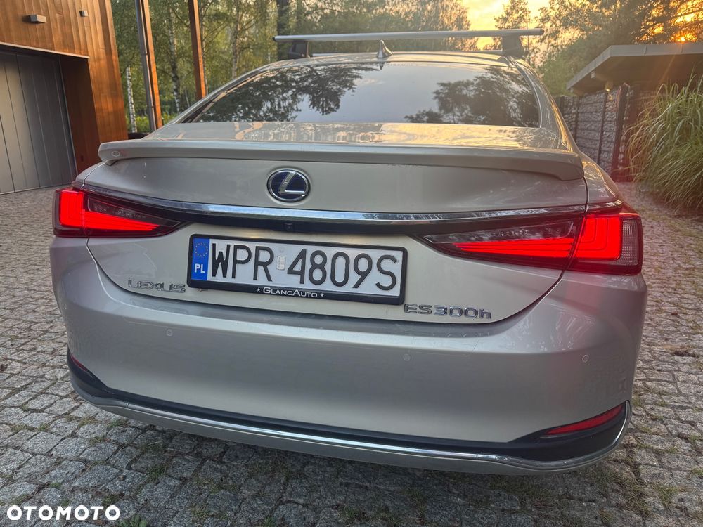 Lexus ES 300h Prestige - 5
