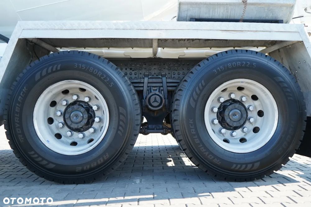 Mercedes-Benz AROCS 3240 / GRUSZKA 9 M3 / 8x4 / BETONOMIESZARKA / SCHWING STETTER / AUTOMAT / OPONY 100% / EURO 6 - 24
