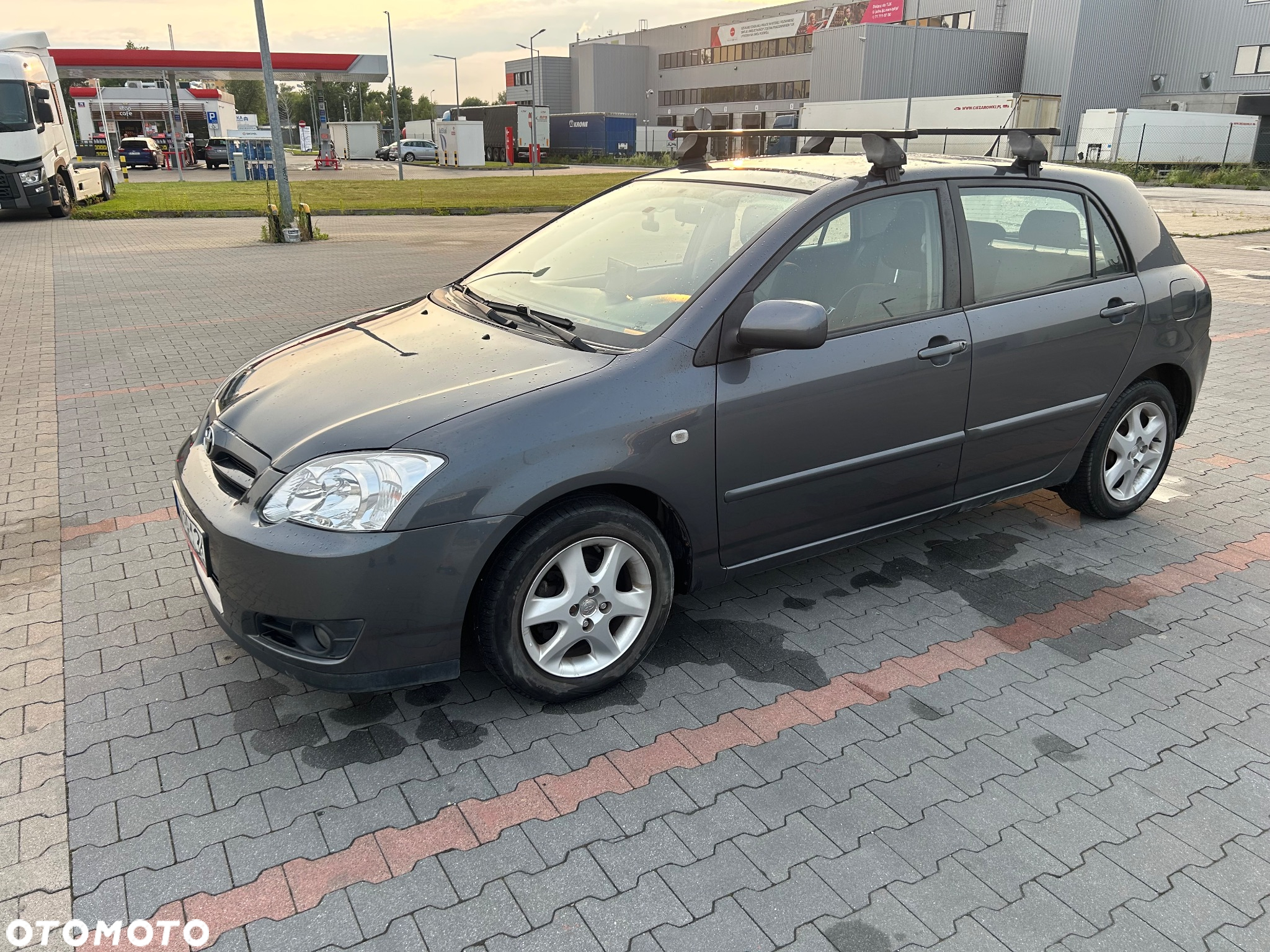 Toyota Corolla 1.6 VVT-i Sol - 4
