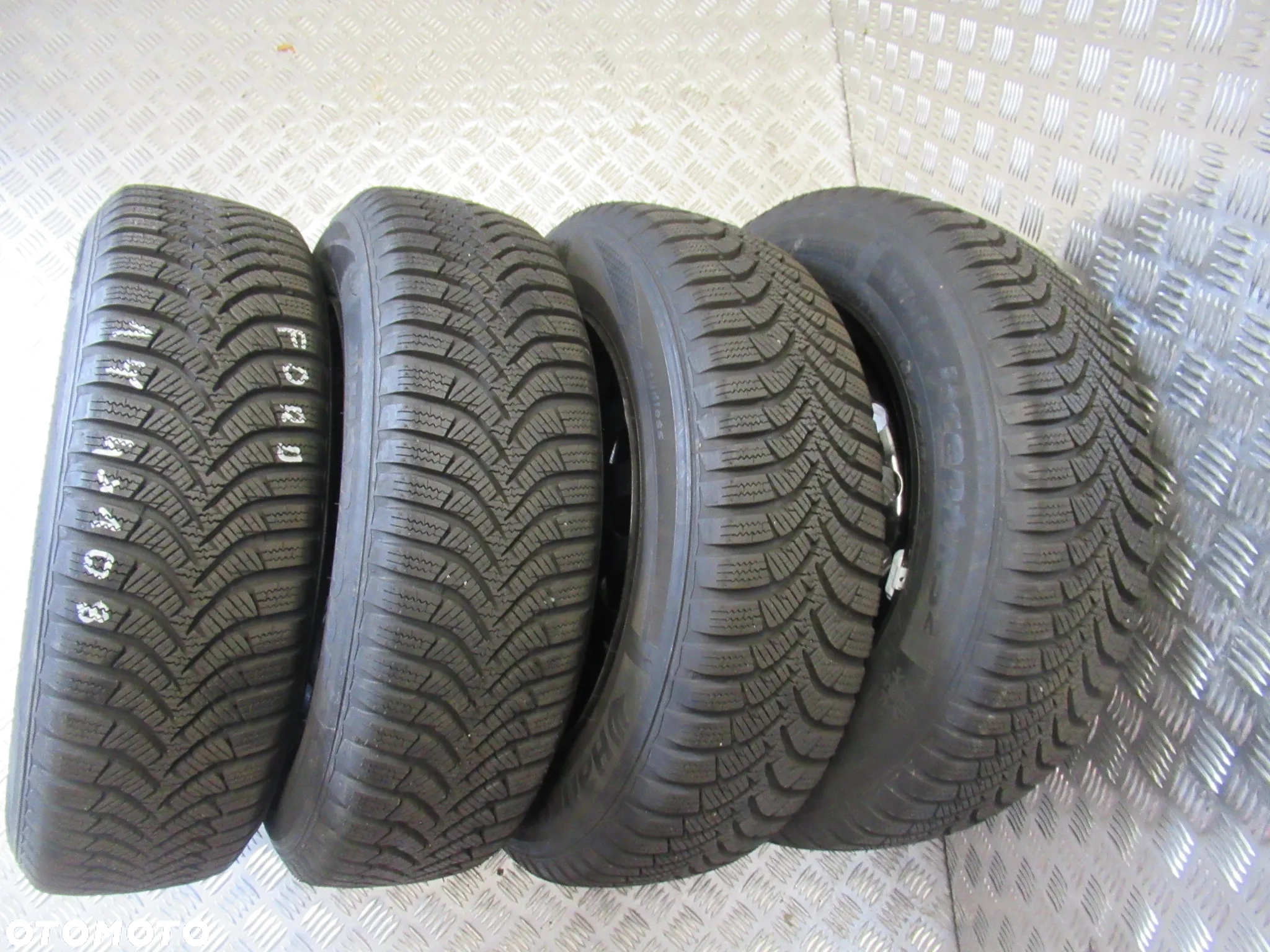 Koła Ford Fiesta Ka 5,5Jx14 et37,5 4x108 zima 8,5mm CZUJNIKI JAK NOWE - 9