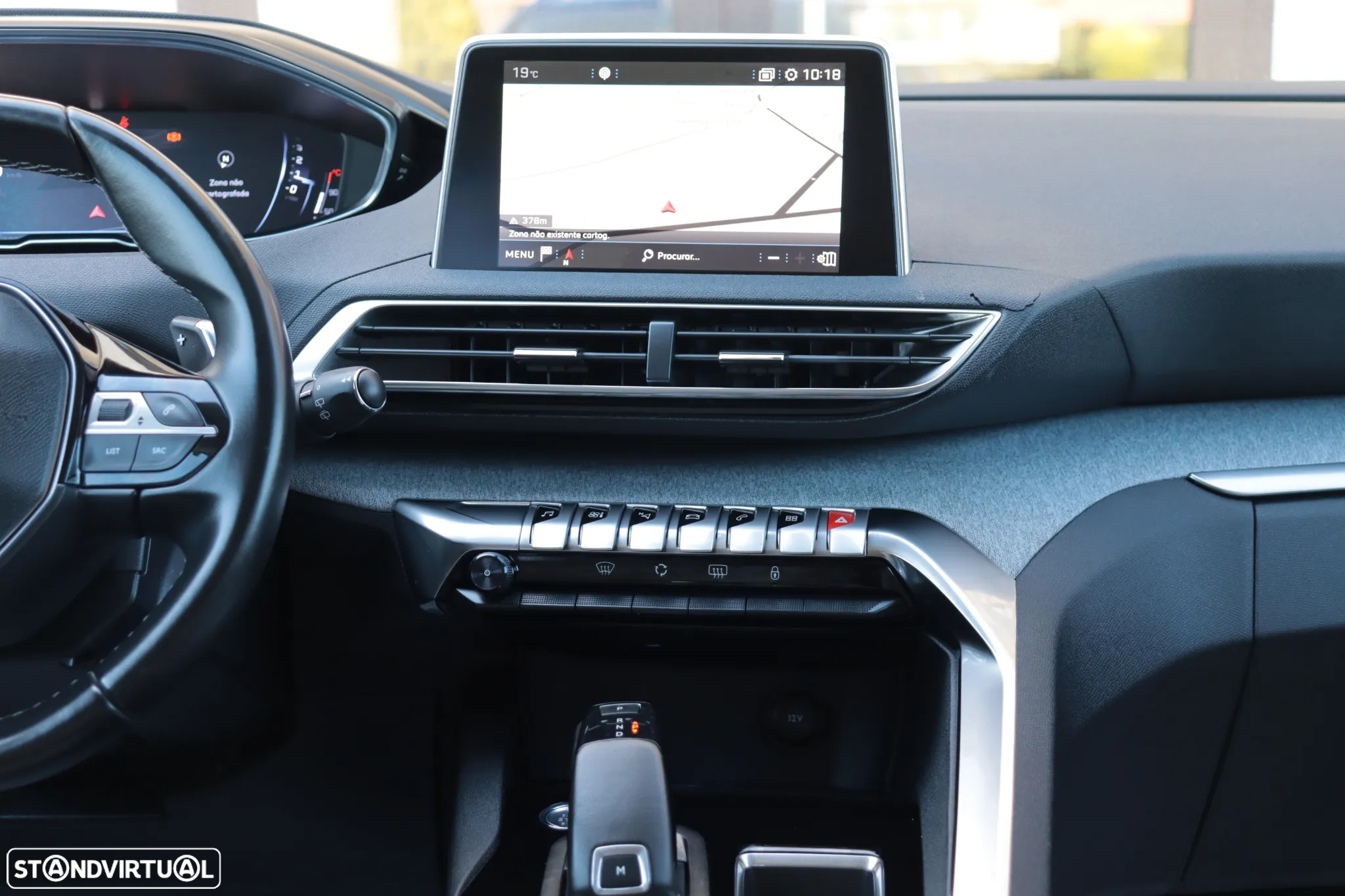 Peugeot 5008 1.2 PureTech Allure EAT8 - 18