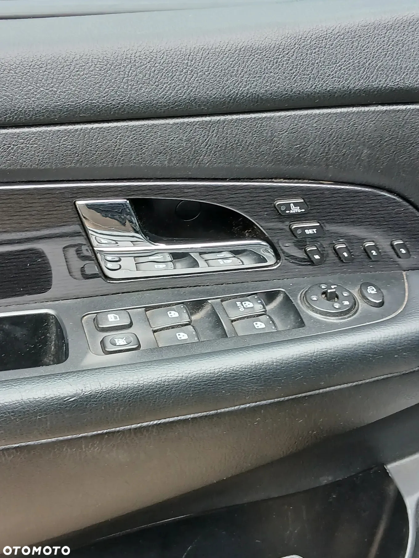 SsangYong/KGM Rexton - 13