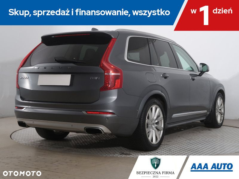 Volvo XC 90 - 6