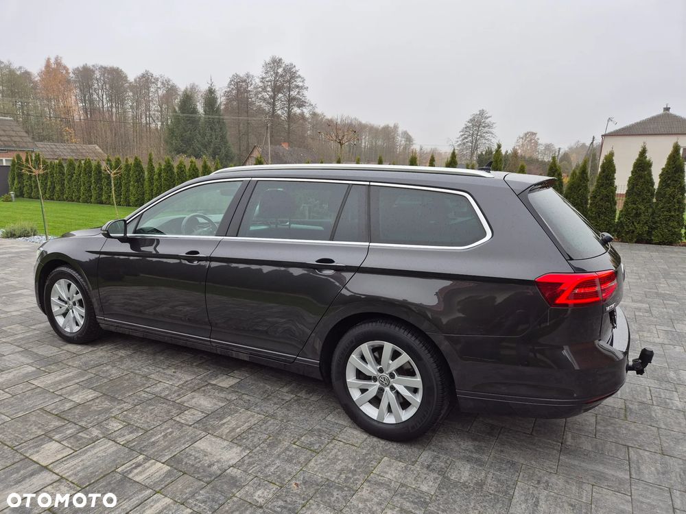 Volkswagen Passat - 18