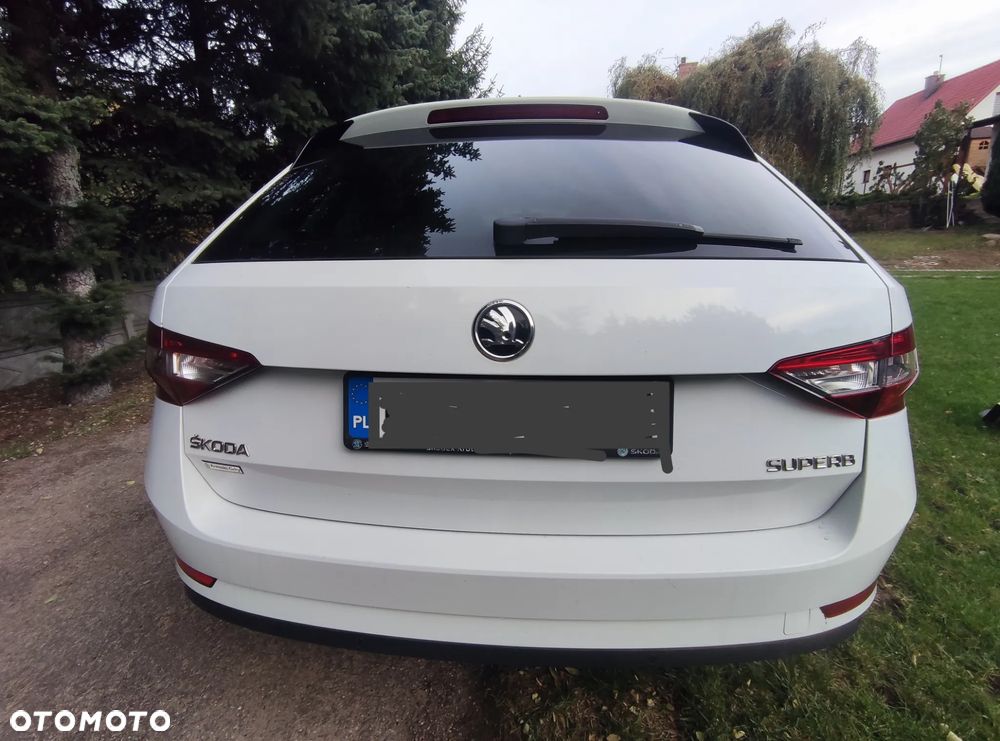 Skoda Superb 2.0 TDI Ambition - 12