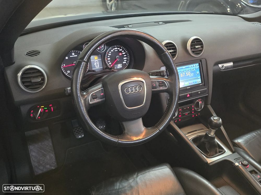 Audi A3 Cabrio 1.6 TDi DPF Attraction - 18