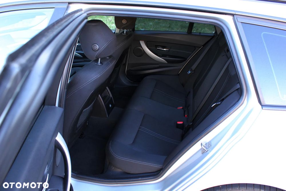 BMW Seria 3 318d Advantage - 12