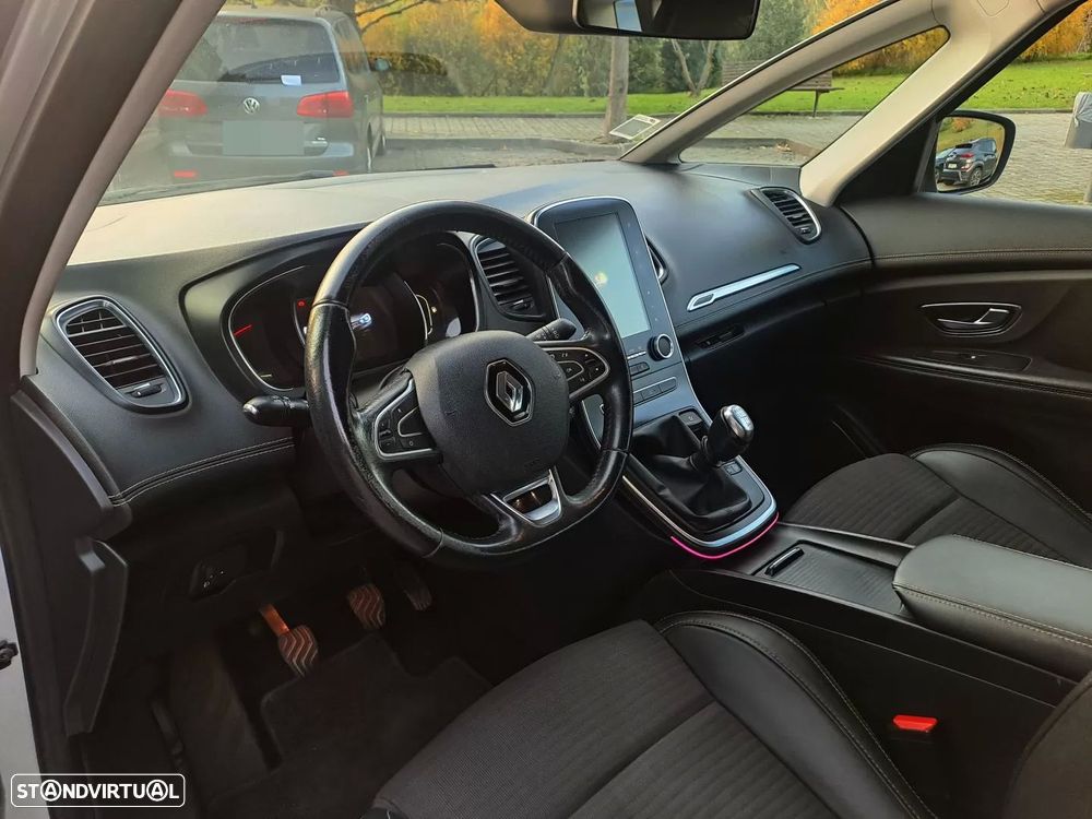 Renault Grand Scénic 1.5 dCi Intens Hybrid Assist SS - 12