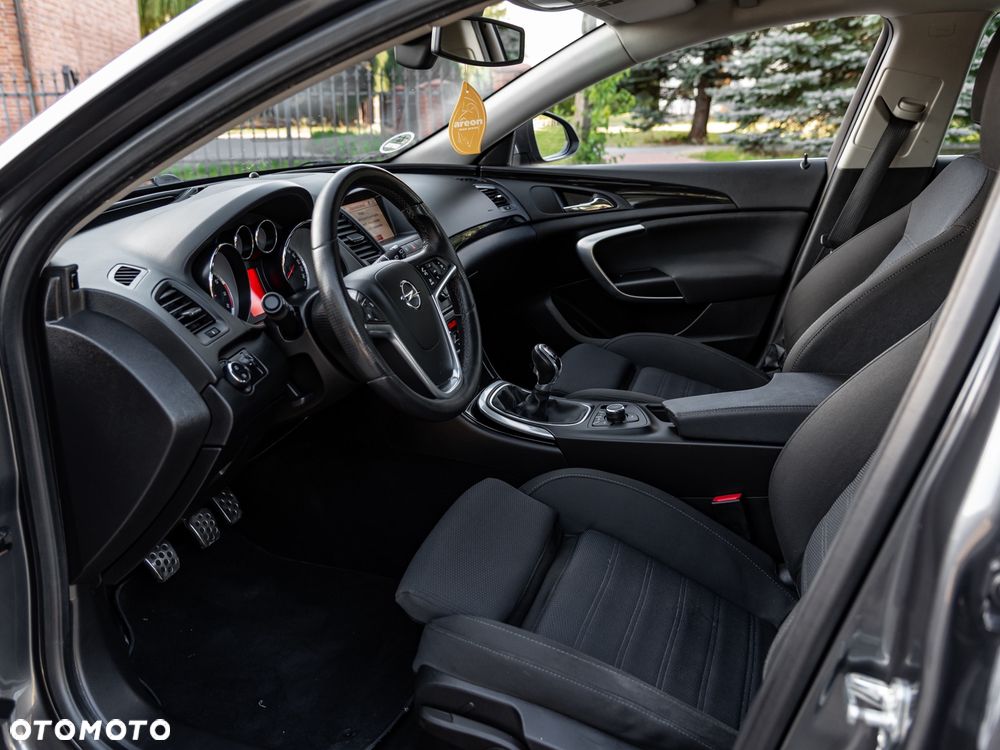 Opel Insignia - 16