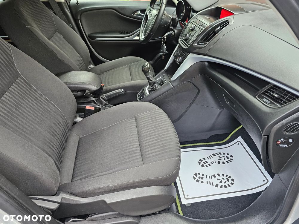 Opel Zafira 1.4 Turbo (ecoFLEX) Start/Stop Business Edition - 28