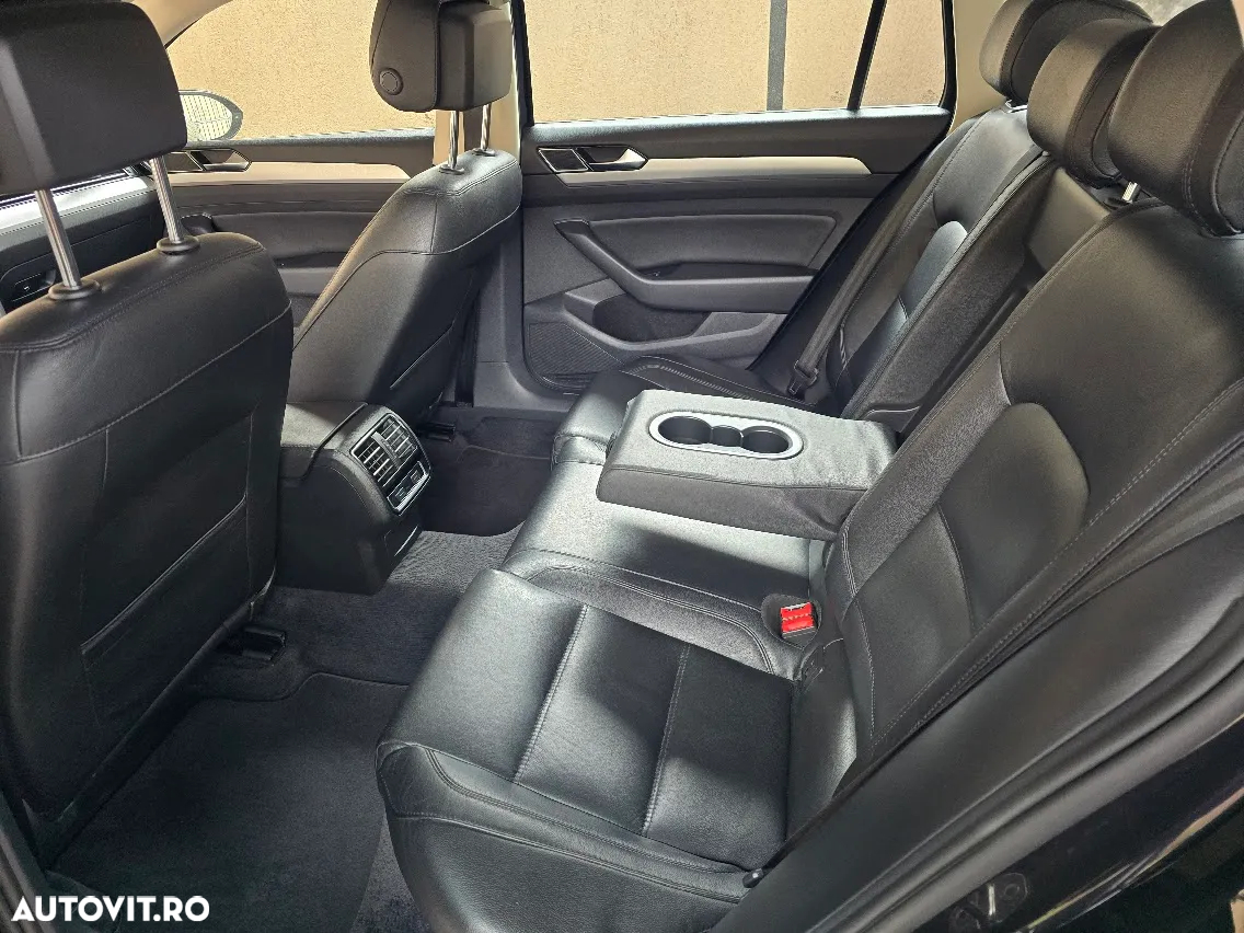 Volkswagen Passat - 4