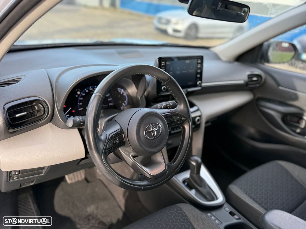 Toyota Yaris Cross 1.5 HDF Comfort Plus AWD - 12