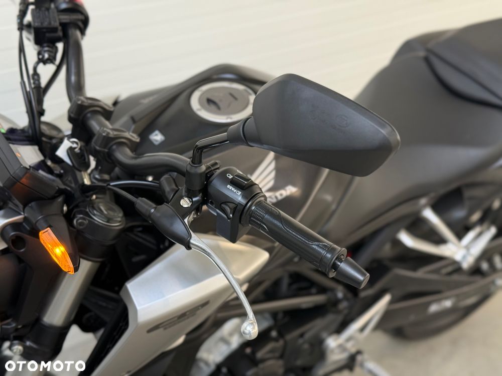 Honda CB - 26