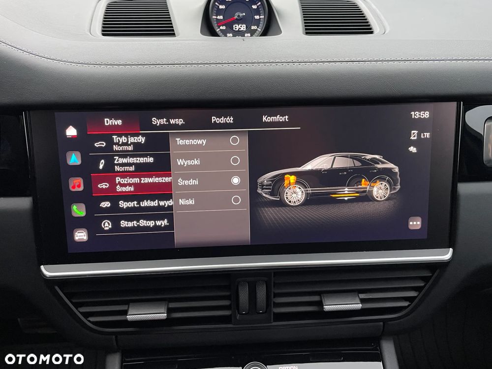 Porsche Cayenne - 34