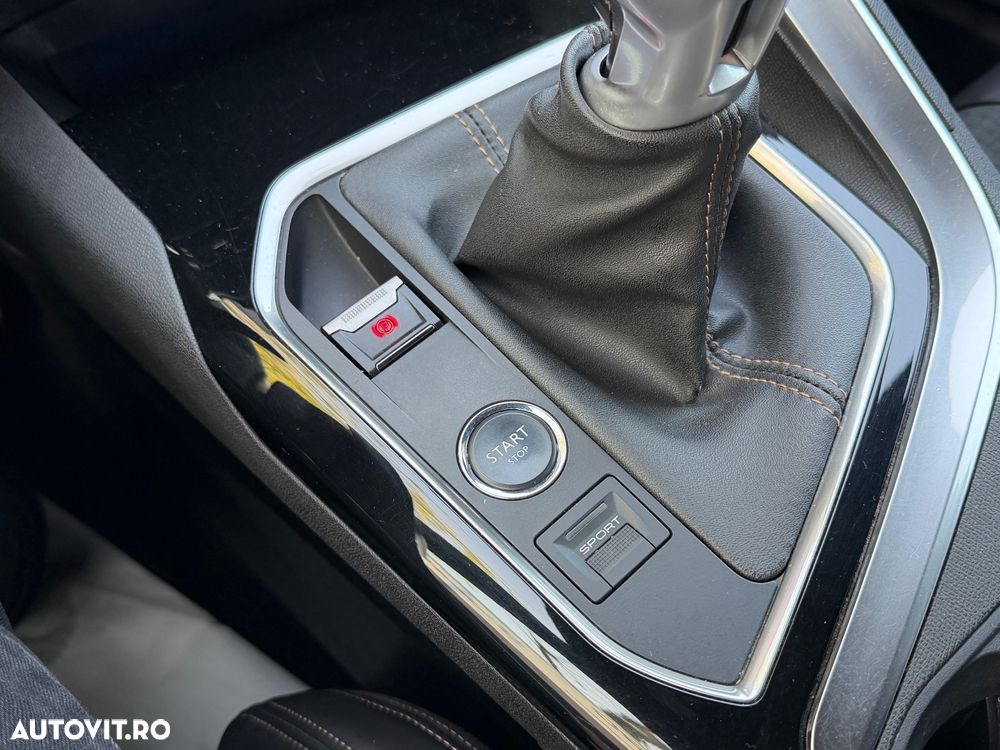 Peugeot 3008 1.5 BlueHDI S&S GT-Line - 25