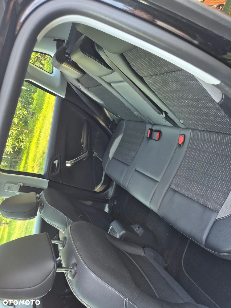 Peugeot 2008 - 18