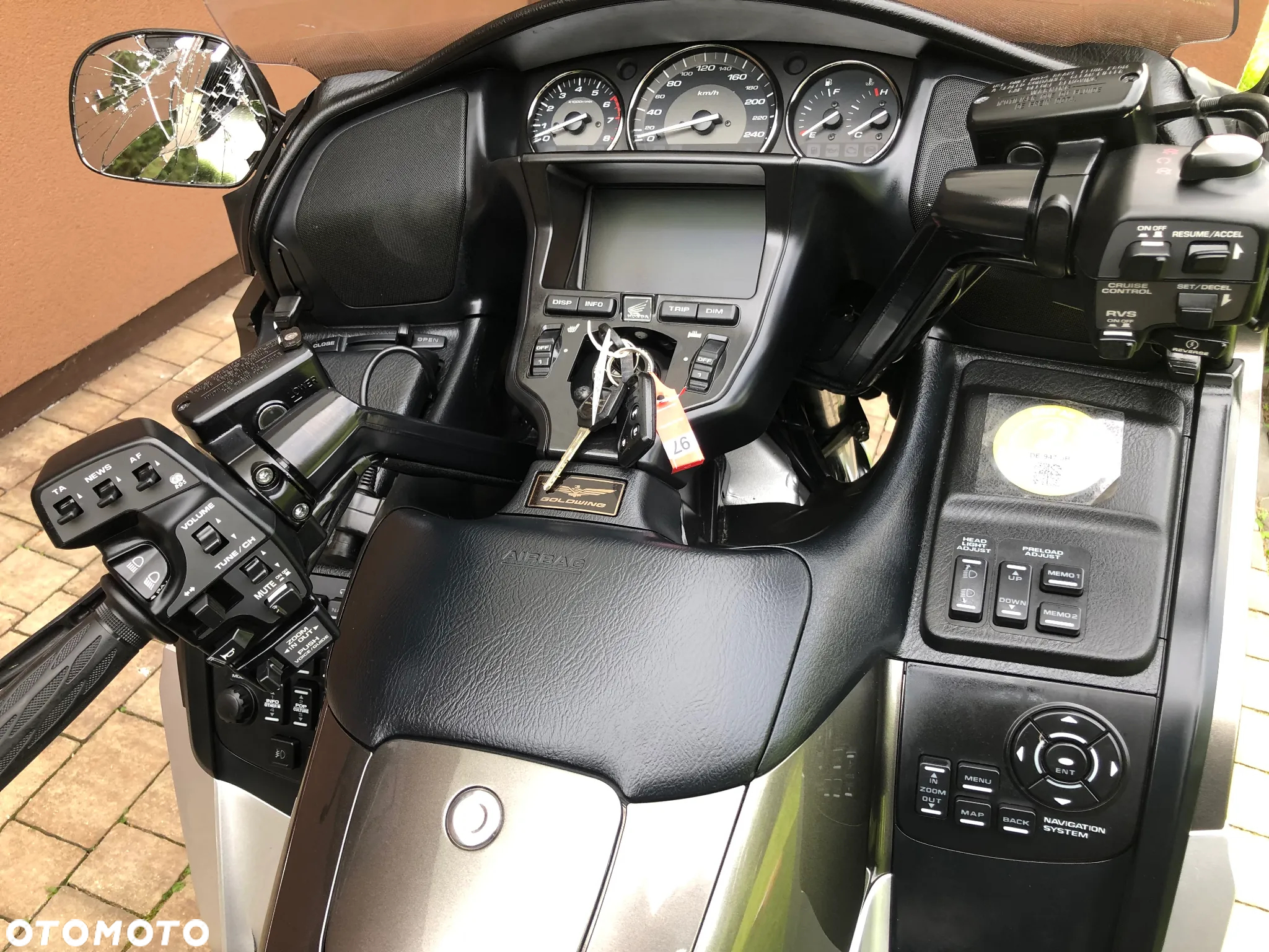 Honda GL - 9