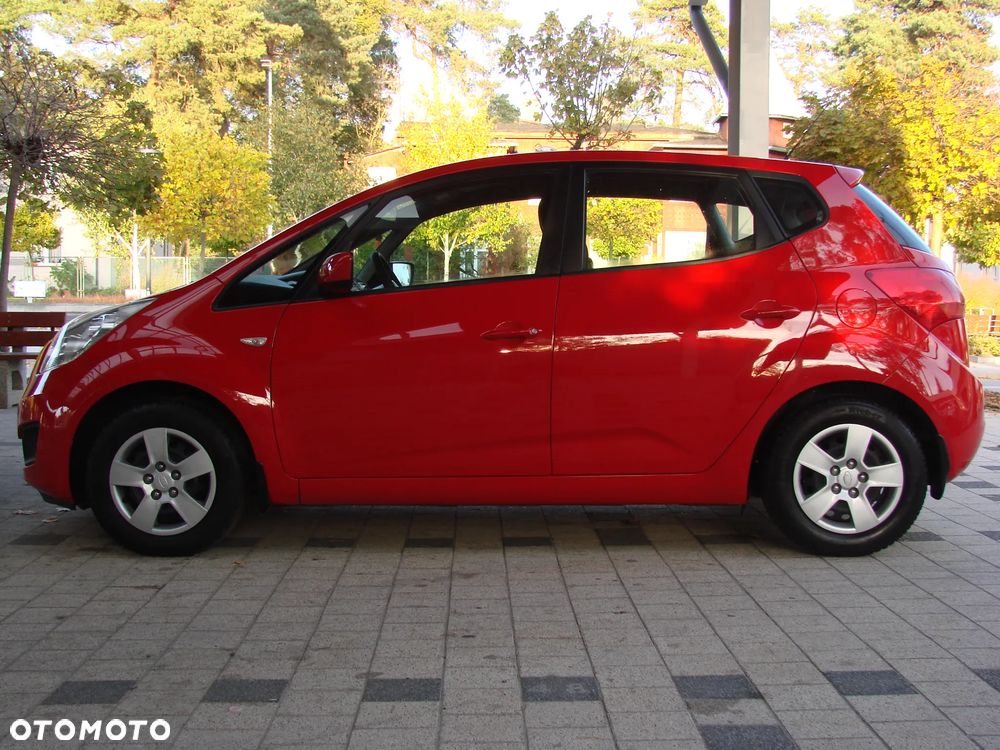 Kia Venga 2009 photo 4