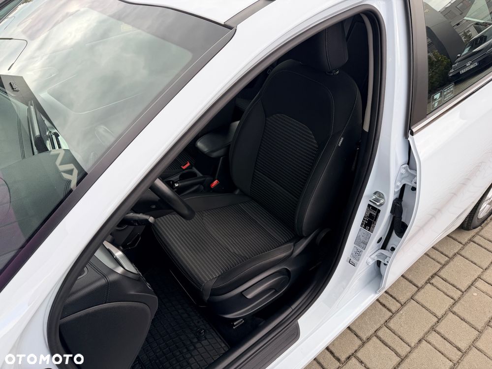 Kia Ceed 1.5 T-GDI M - 15